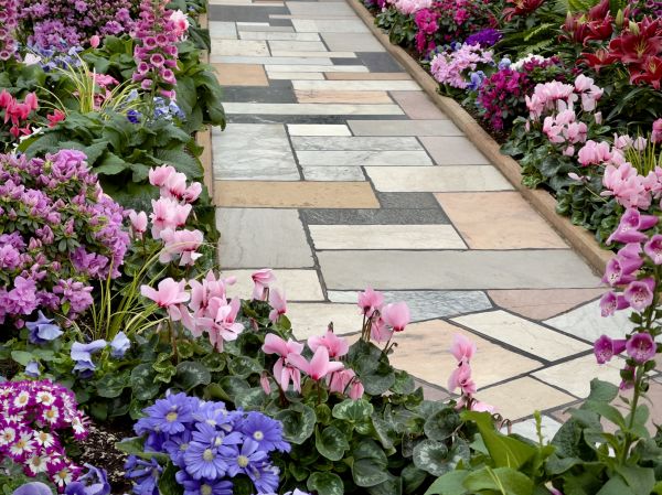 Cost of Garden Path Installation in Boston